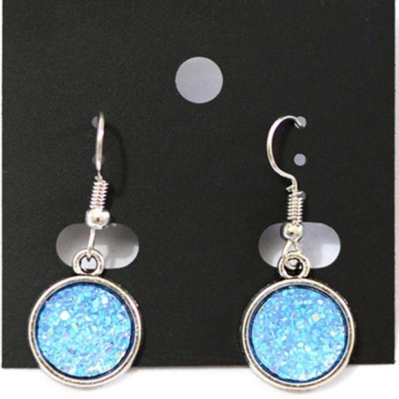 Iridescent Light Blue Opal Druzy Silver Ea… - Picture 1 of 1